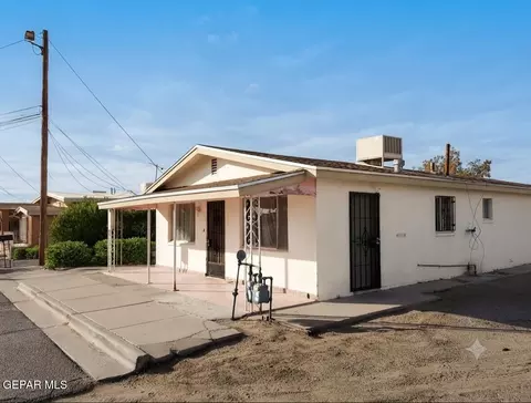 Exterior - 708 E Washington St, Anthony, TX 79821 photo 2 of 3