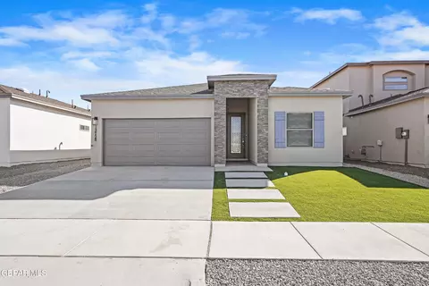 12744 Viendo Norte Dr, El Paso, TX 79934