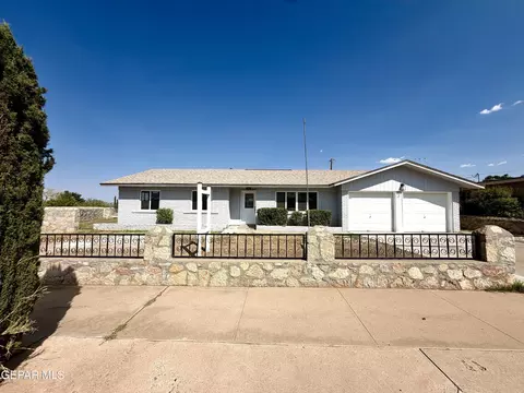 10220 Bon Aire Dr, El Paso, TX 79924