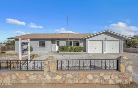 10220 Bon Aire Dr, El Paso, TX 79924