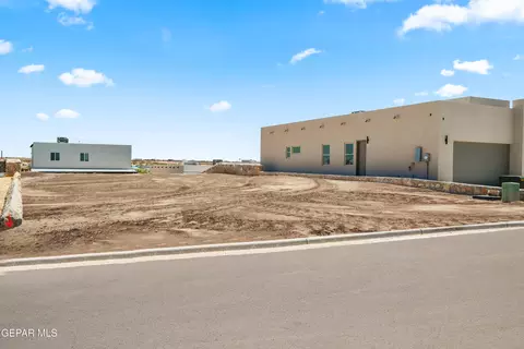 840 Acton St, Horizon City, TX 79928