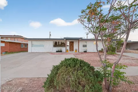 10105 Saigon Dr, El Paso, TX 79925