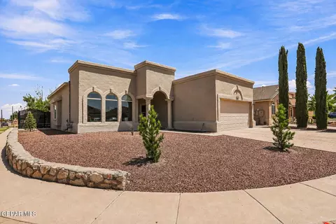 2292 Lisa Sherr St, El Paso, TX 79938