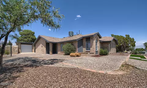 11565 Bob Mitchell Dr, El Paso, TX 79936