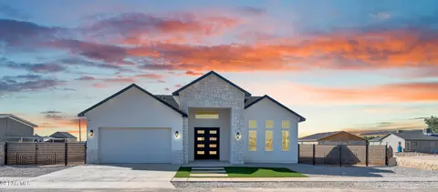 11301 Sheffield Dr #A, Socorro, TX 79927