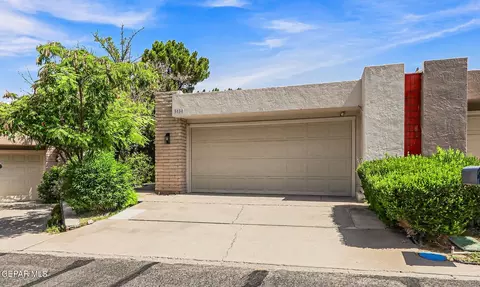 5850 Mira Serena Dr, El Paso, TX 79912