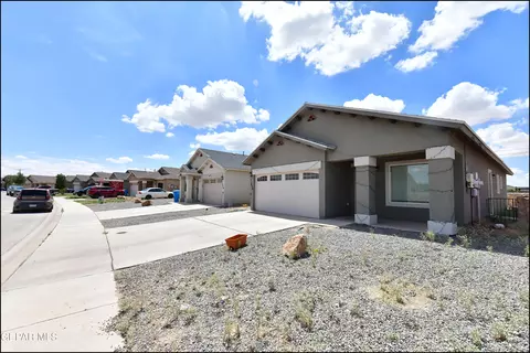 11636 Flor Achillea, Socorro, TX 79927