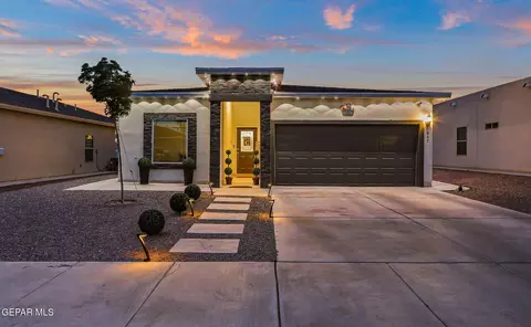847 Magnolia Park St, Santa Teresa, NM 88008