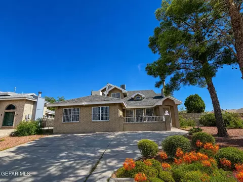 11829 Henry Phipps Dr, El Paso, TX 79936