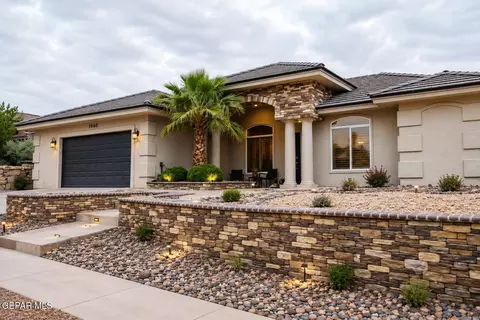 1460 Pioneer Ridge Dr, El Paso, TX 79912