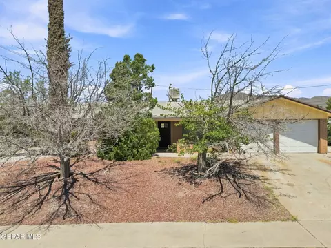 300 Vista Bonita St, El Paso, TX 79912