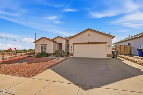 6801 Jordyn Emily Ln, El Paso, TX 79932
