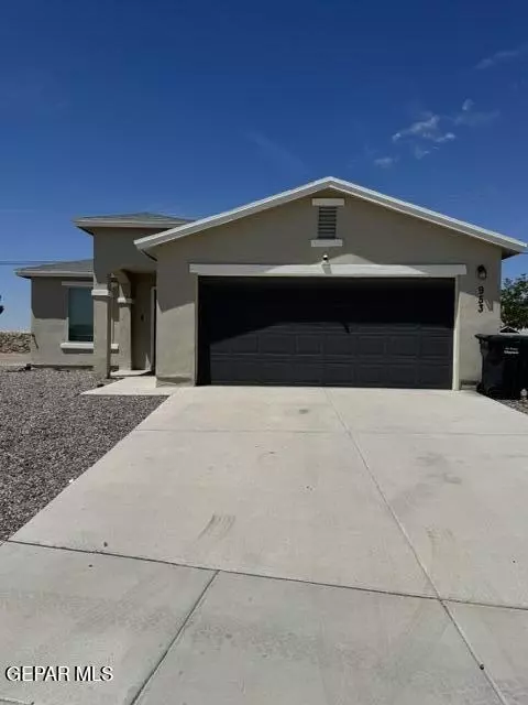 953 Yellow Bells Pl, Horizon City, TX 79928