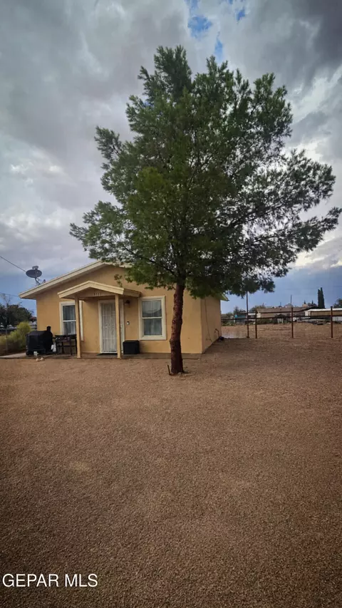 13141 Bugambilia Dr, San Elizario, TX 79849