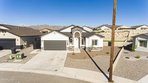 582 Osier Dr, Canutillo, TX 79835
