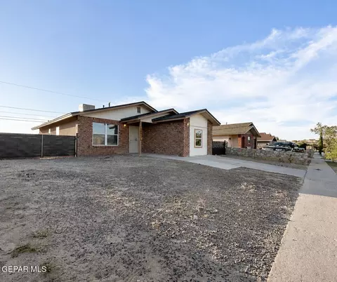441 Reilly Ln, El Paso, TX 79928