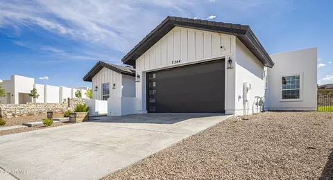 7344 Bobcat Hollow Dr, El Paso, TX 79911