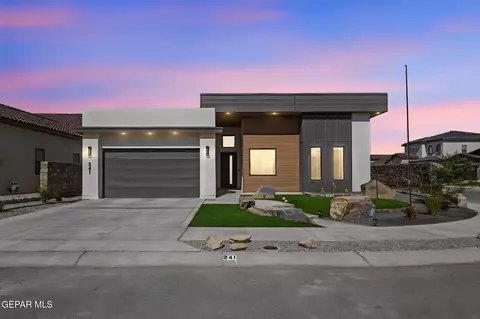 241 Mar Vista Pl, Horizon City, TX 79928