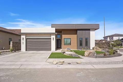 241 Mar Vista Pl, Horizon City, TX 79928