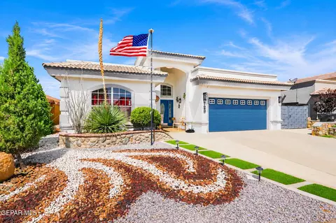 729 Desert Silver Dr, Horizon City, TX 79928