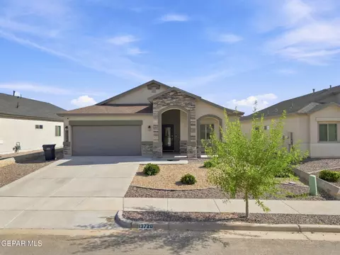13720 Lago Vista Ave, Horizon City, TX 79928