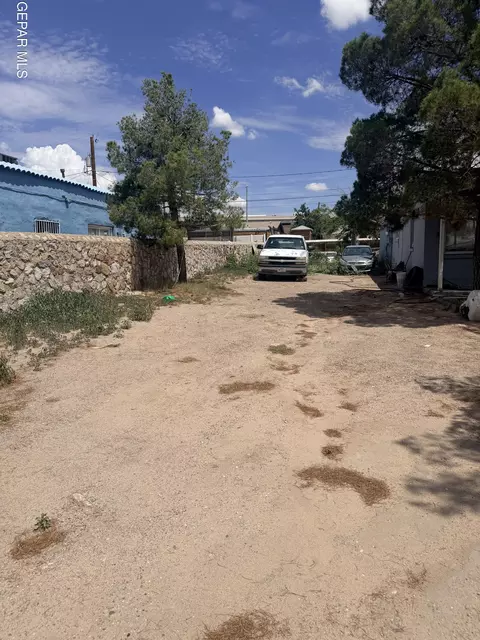 5617 Rosa Ave, El Paso, TX 79905