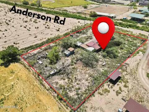 755 Anderson Rd, Socorro, TX 79927