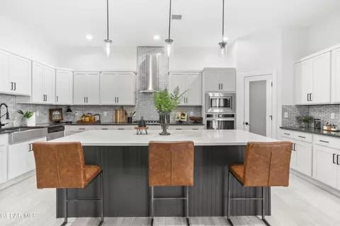 Kitchen - 3876 Bubble Pl, El Paso, TX 79938 photo 4 of 6