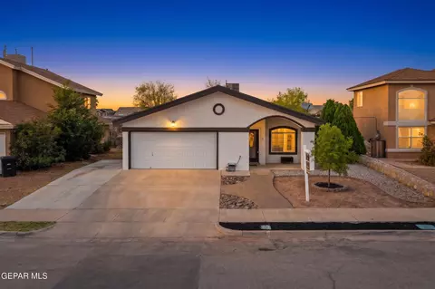 14249 Desert Cloud Dr, Horizon City, TX 79928