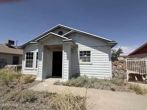11933 Kings Crest Dr, El Paso, TX 79936