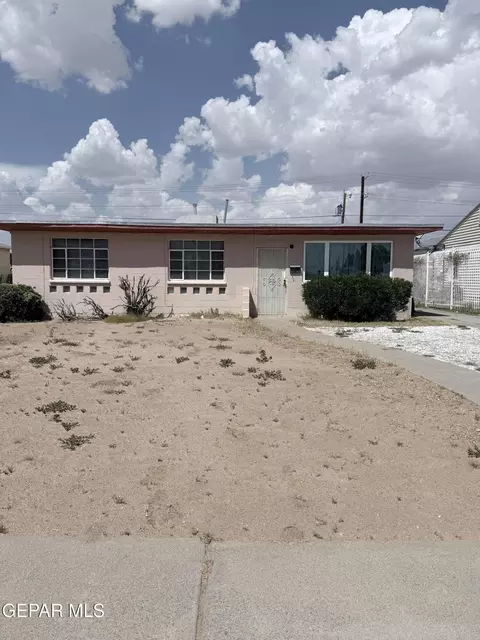 6233 Cherbourg Ave, El Paso, TX 79925