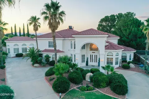 2033 Paseo Del Prado Dr, El Paso, TX 79936