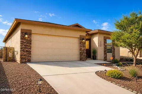 5858 Laurensito St, Santa Teresa, NM 88008
