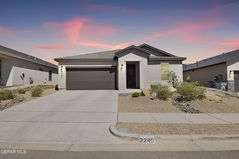 2240 Small Mountain Pl, El Paso, TX 79911