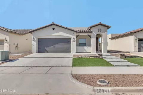 12741 Monmouth Ave, Horizon City, TX 79928
