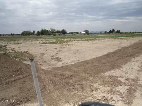 711 S Vasquez Dr, San Elizario, TX 79849