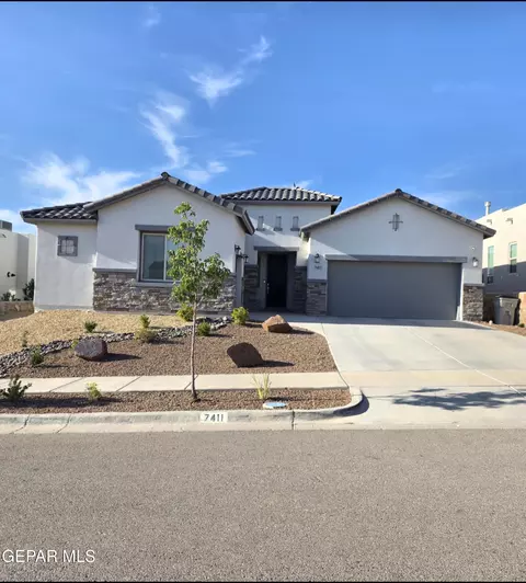 7411 Mule Team Dr, El Paso, TX 79911
