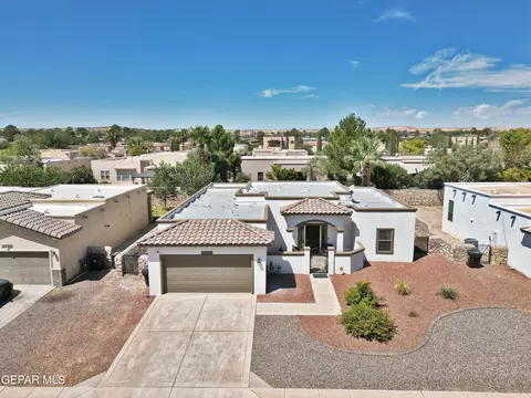 5709 Wales Dr, Santa Teresa, NM 88008