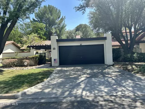 804 Lakeshore Dr, El Paso, TX 79932
