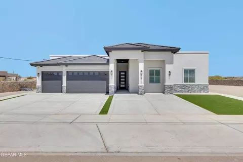 15111 Hinojos Ave, El Paso, TX 79938