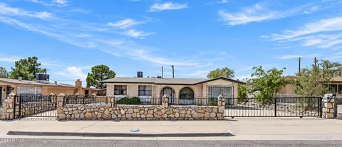 911 La Paz Dr, El Paso, TX 79915
