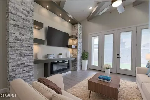 252 Penbridge Pl, El Paso, TX 79928