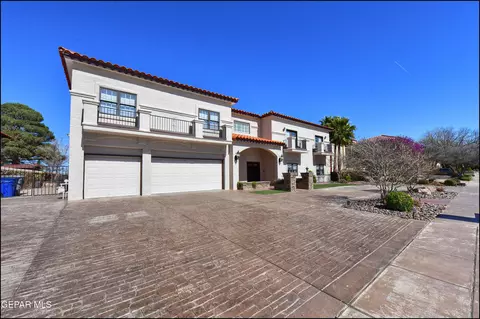 1605 Billy Casper Dr, El Paso, TX 79936