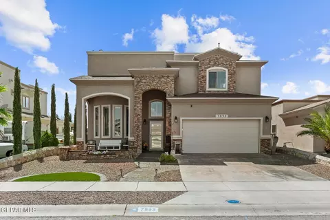 7893 Enchanted View Dr, El Paso, TX 79911