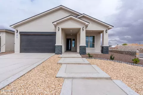 548 Paseo De La Reina St, El Paso, TX 79928