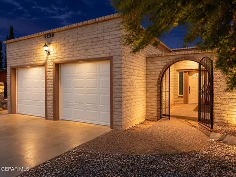 2412 Red Sails Dr, El Paso, TX 79936