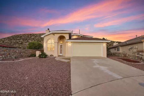 912 Totonaca Ln, El Paso, TX 79912