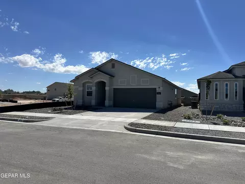 12556 Cayo Norte Dr, El Paso, TX 79934