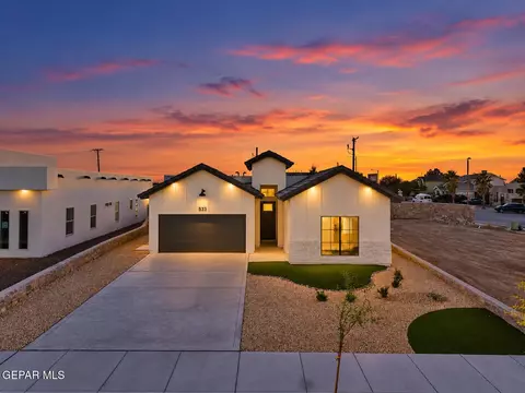 533 Bluegruff St, El Paso, TX 79928