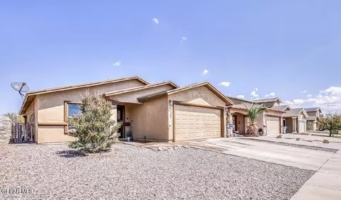 7105 Copper Canyon Dr, El Paso, TX 79934